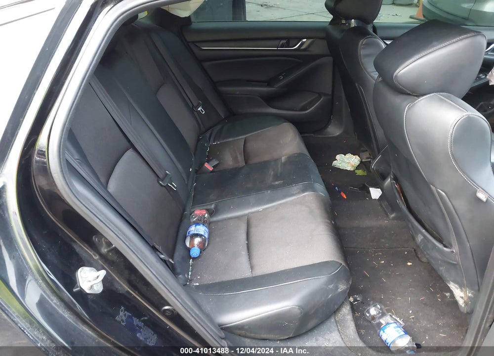 2018 HONDA ACCORD VIN: 1HGCV1F30JA099003