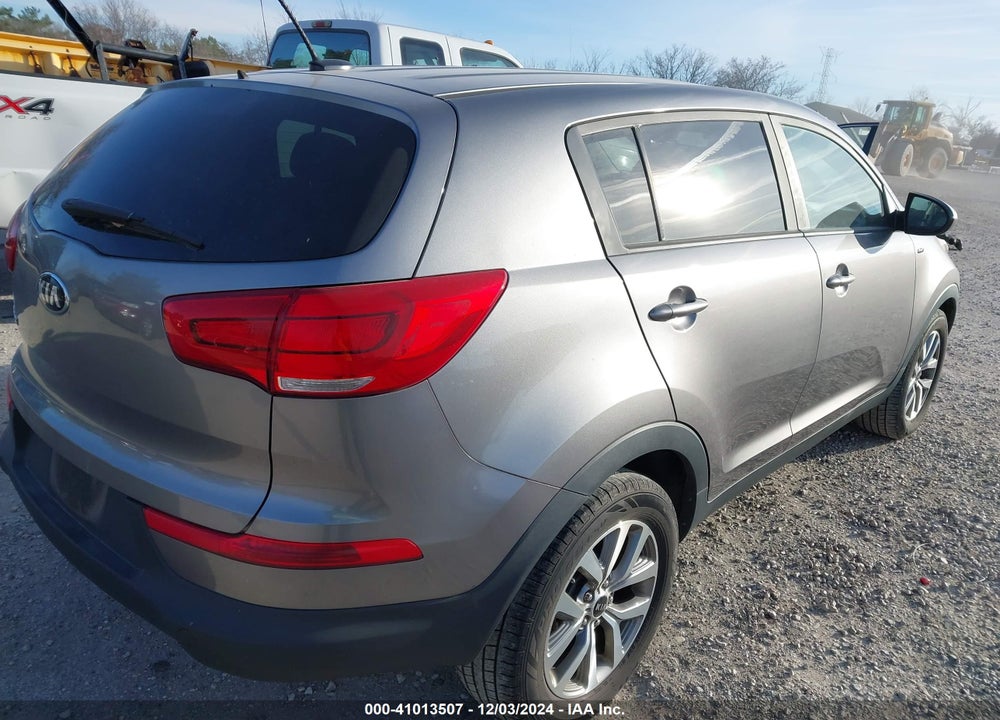 2015 KIA SPORTAGE LX VIN: KNDPBCAC7F7713223