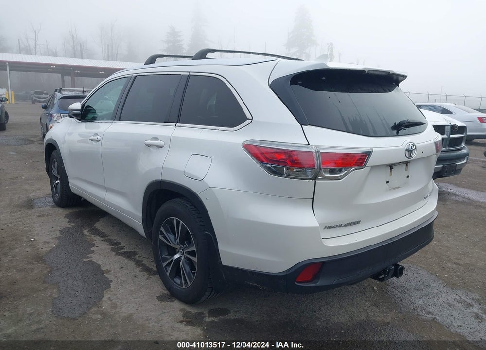 2016 TOYOTA HIGHLANDER XLE V6 VIN: 5TDJKRFH7GS303929