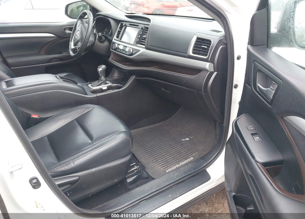 2016 TOYOTA HIGHLANDER XLE V6 VIN: 5TDJKRFH7GS303929