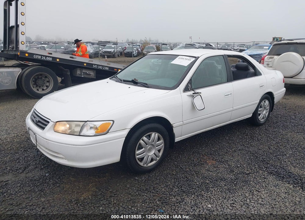 2001 TOYOTA CAMRY LE VIN: 4T1BG22K11U859618