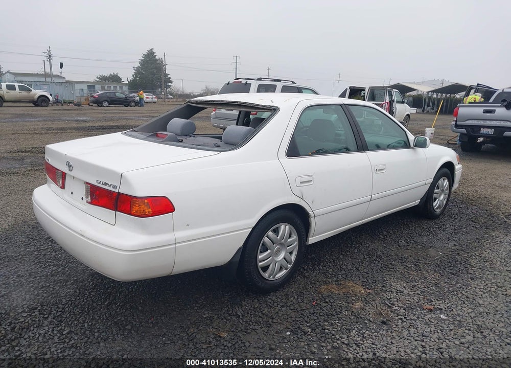 2001 TOYOTA CAMRY LE VIN: 4T1BG22K11U859618