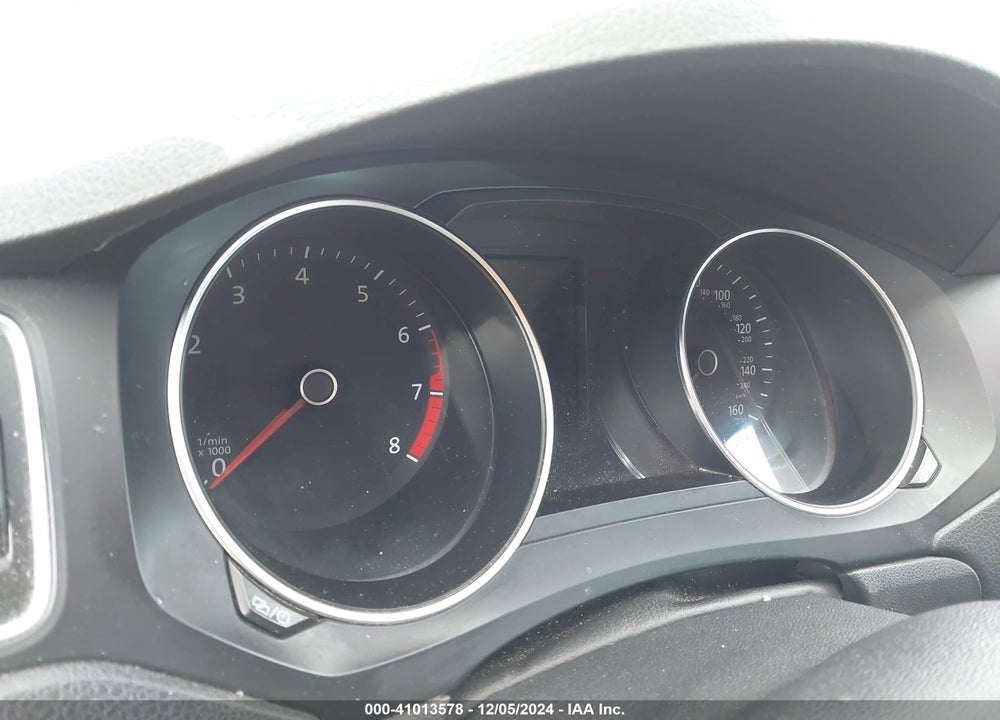 2015 VOLKSWAGEN JETTA 1.8T SE VIN: 3VWD17AJ2FM332295