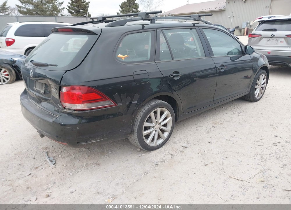 2014 VOLKSWAGEN JETTA SPORTWAGEN 2.5L S VIN: 3VWKP7AJ0EM606744