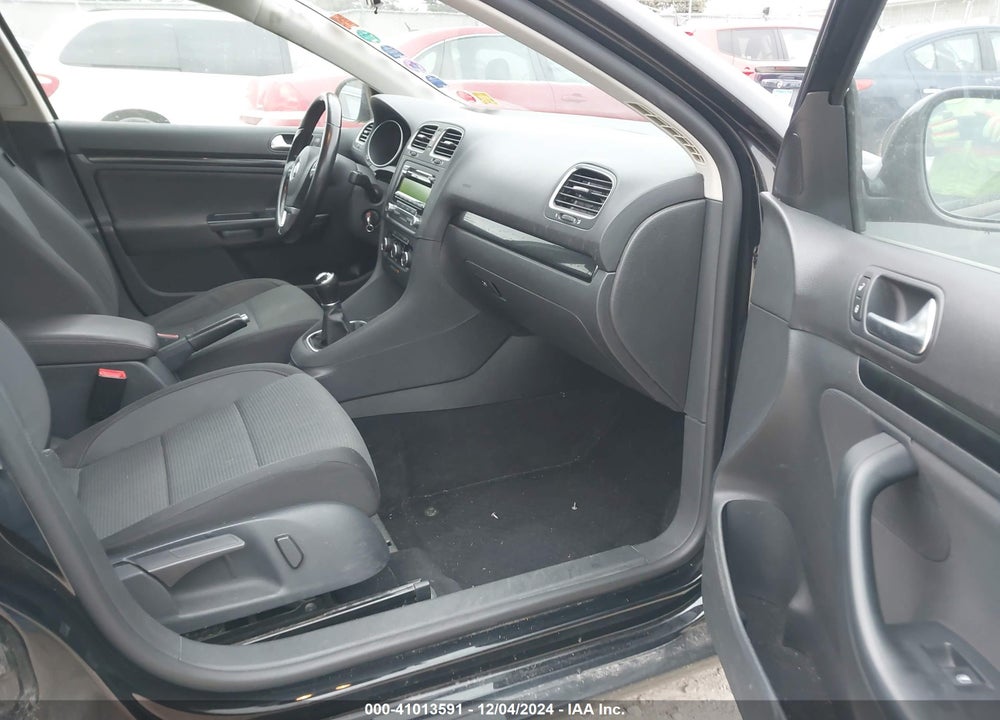 2014 VOLKSWAGEN JETTA SPORTWAGEN 2.5L S VIN: 3VWKP7AJ0EM606744