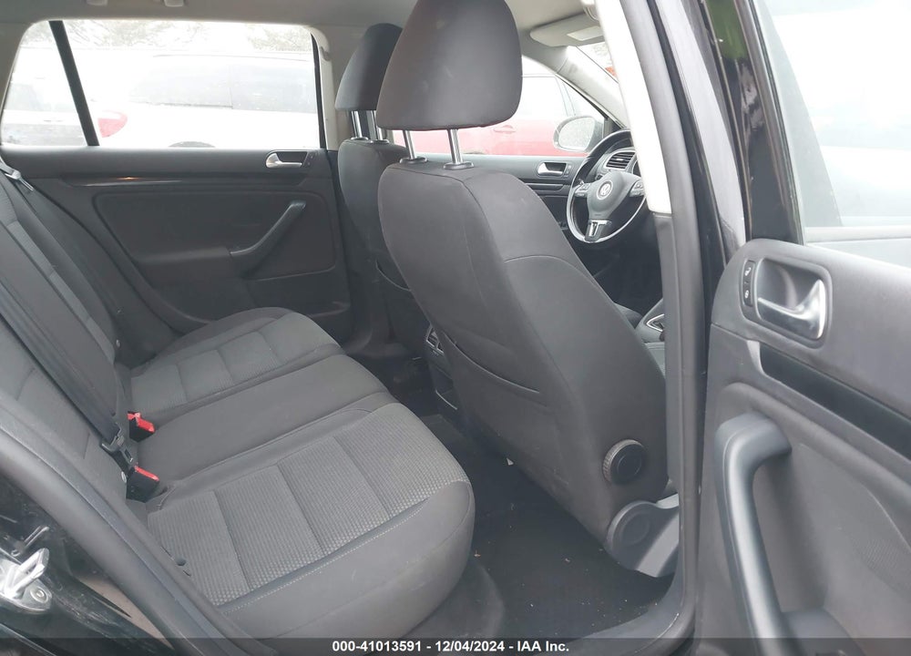 2014 VOLKSWAGEN JETTA SPORTWAGEN 2.5L S VIN: 3VWKP7AJ0EM606744
