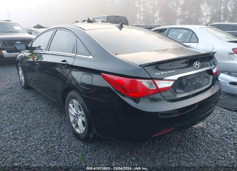 2013 HYUNDAI SONATA VIN: 5NPEB4AC5DH673858