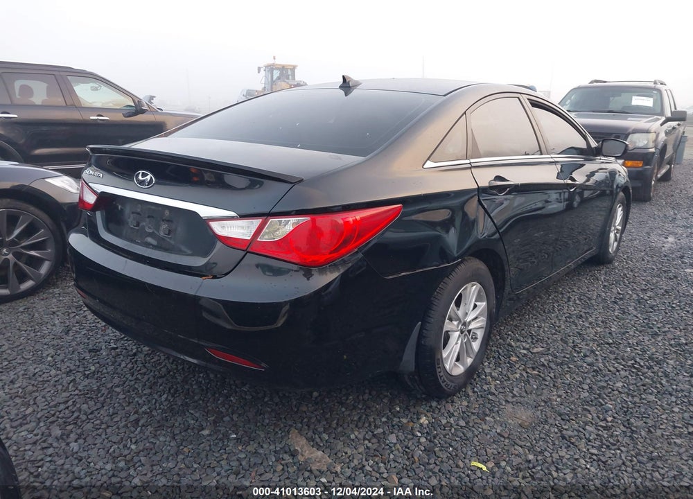 2013 HYUNDAI SONATA VIN: 5NPEB4AC5DH673858