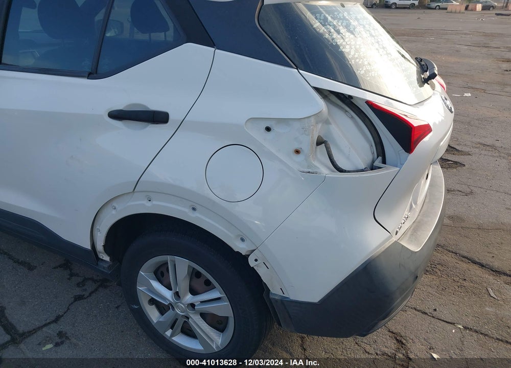 2019 NISSAN KICKS S VIN: 3N1CP5CU7KL557078
