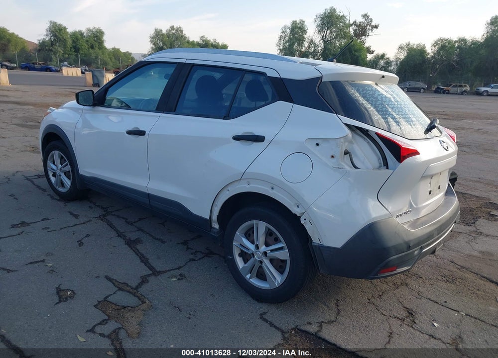 2019 NISSAN KICKS S VIN: 3N1CP5CU7KL557078