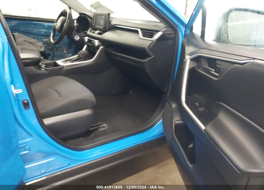 2019 TOYOTA RAV4 LE VIN: 2T3K1RFV5KW034821