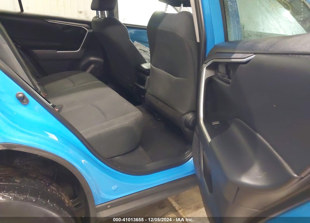 2019 TOYOTA RAV4 LE VIN: 2T3K1RFV5KW034821