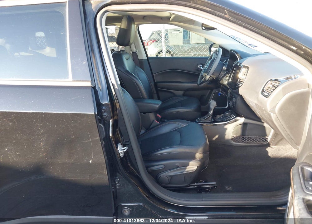 2019 JEEP COMPASS LIMITED 4X4 VIN: 3C4NJDCB3KT596539