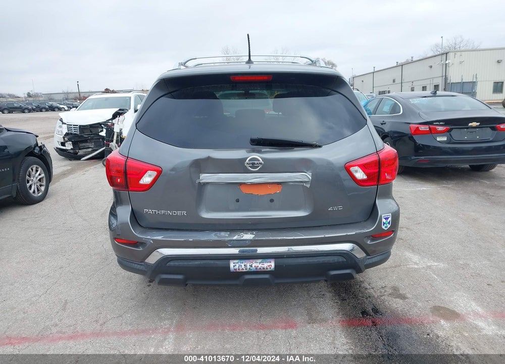 2018 NISSAN PATHFINDER S VIN: 5N1DR2MM8JC647614