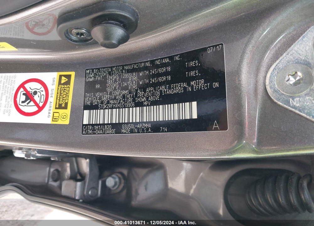 2017 TOYOTA HIGHLANDER XLE VIN: 5TDKZRFHXHS519906