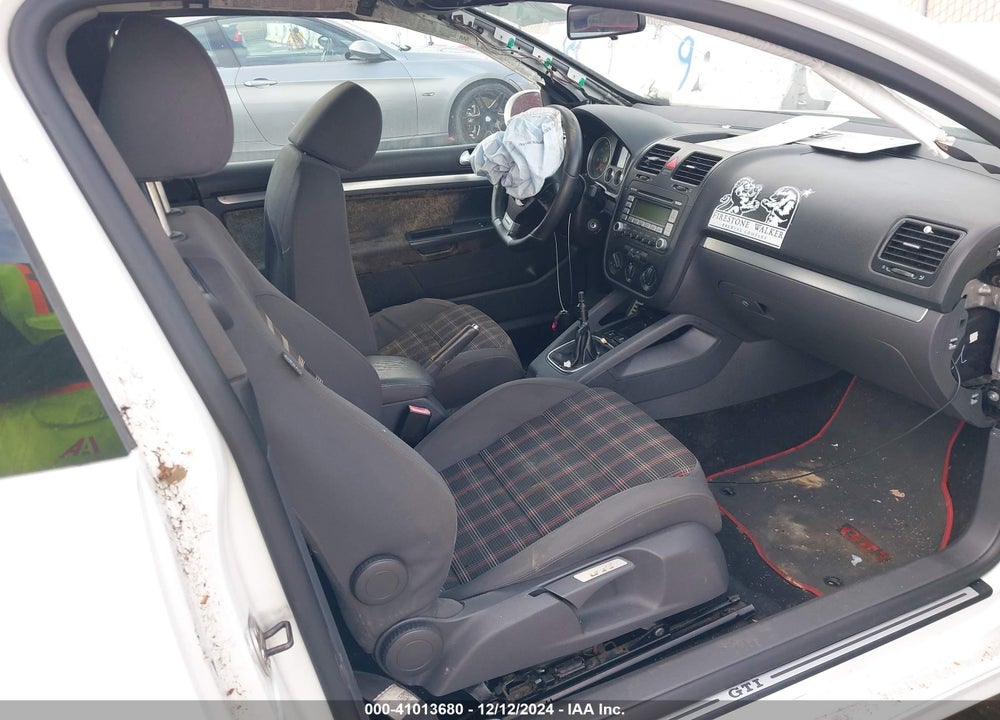 2008 VOLKSWAGEN GTI VIN: WVWEV71K58W123625