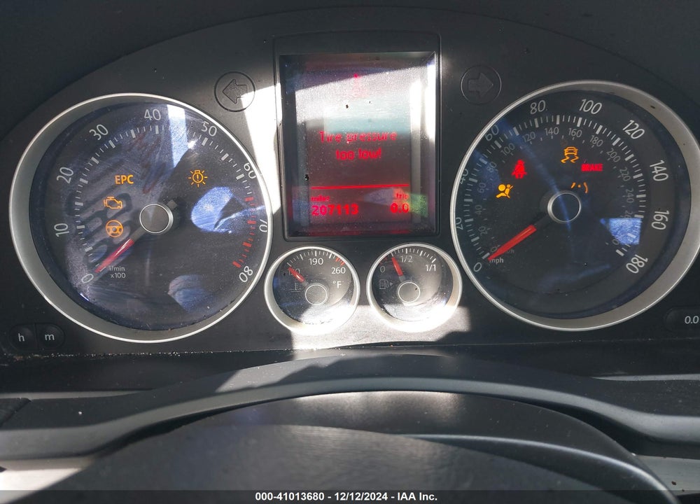 2008 VOLKSWAGEN GTI VIN: WVWEV71K58W123625