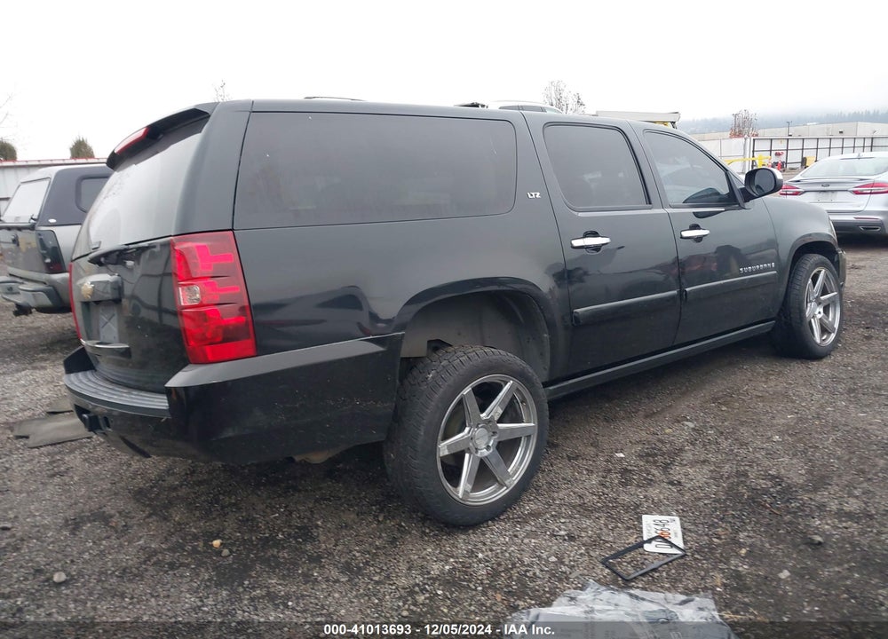 2008 CHEVROLET SUBURBAN 1500 LTZ VIN: 3GNFK16YX8G210871