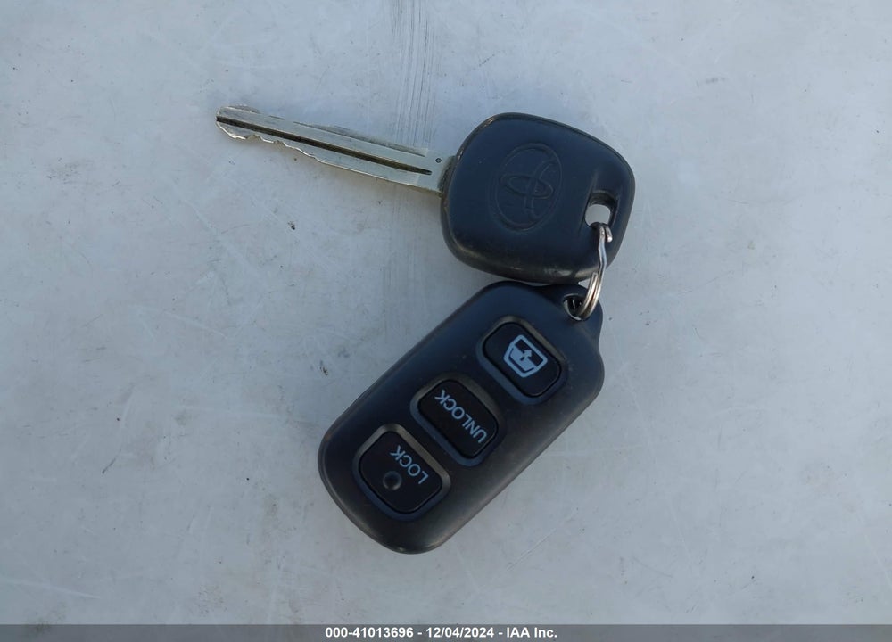 2004 TOYOTA 4RUNNER LIMITED V8 VIN: JTEBT17R840036580