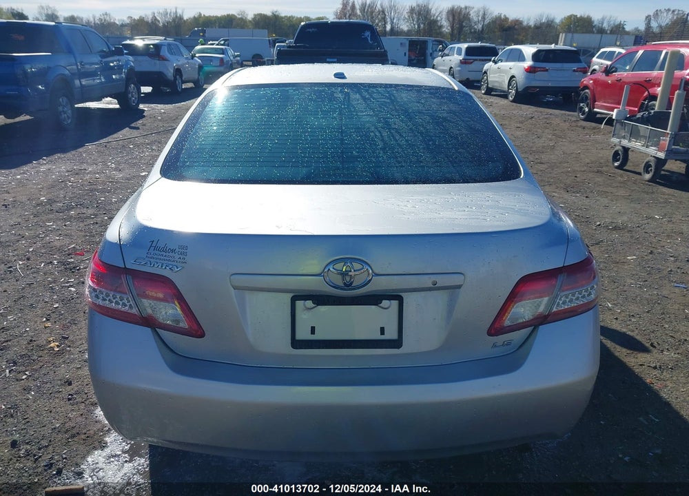 2011 TOYOTA CAMRY LE VIN: 4T1BF3EK5BU138384