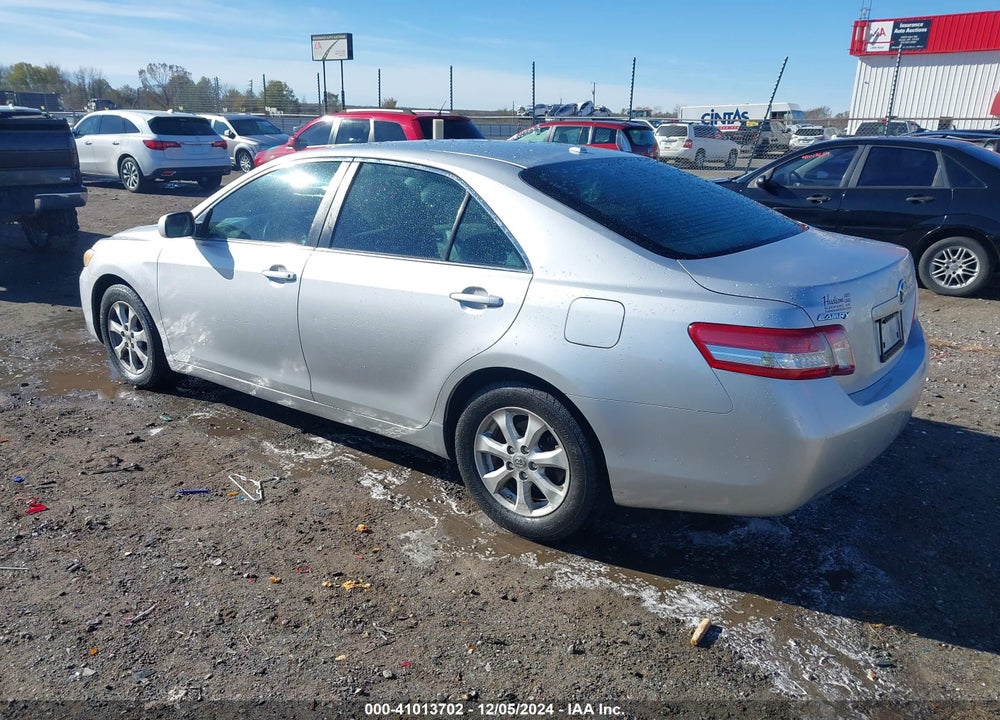 2011 TOYOTA CAMRY LE VIN: 4T1BF3EK5BU138384