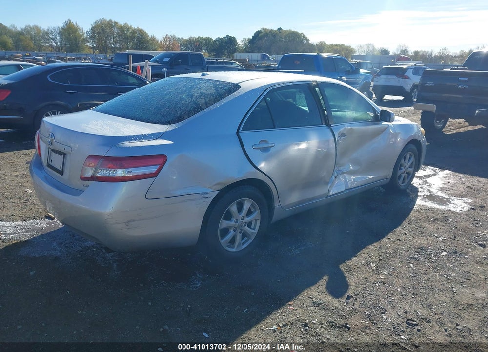 2011 TOYOTA CAMRY LE VIN: 4T1BF3EK5BU138384