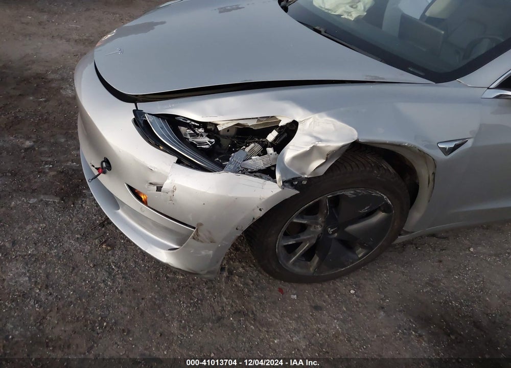 2018 TESLA MODEL 3 LONG RANGE/PERFORMANCE VIN: 5YJ3E1EB5JF065265