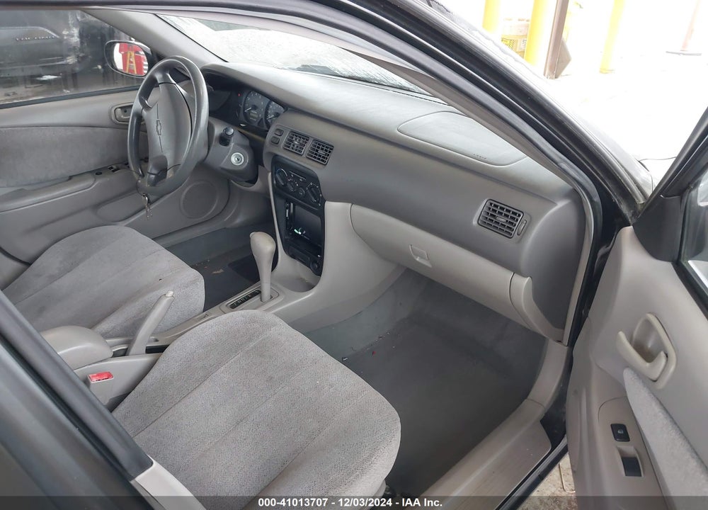 2001 CHEVROLET PRIZM LSI VIN: 1Y1SK54881Z423112