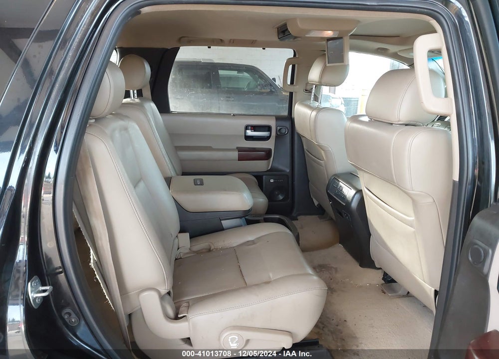 2011 TOYOTA SEQUOIA PLATINUM 5.7L V8 VIN: 5TDDY5G17BS041554