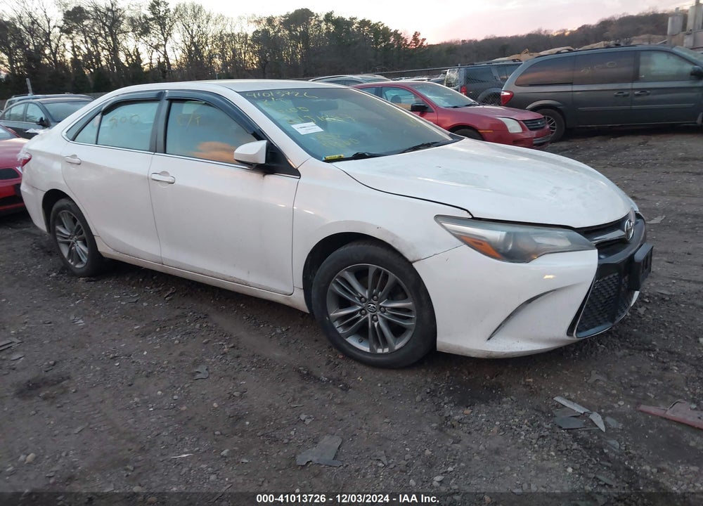 2015 TOYOTA CAMRY SE VIN: 4T1BF1FK7FU921182