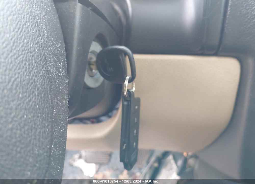 2006 HUMMER H3 SUV VIN: 5GTDN136968283848