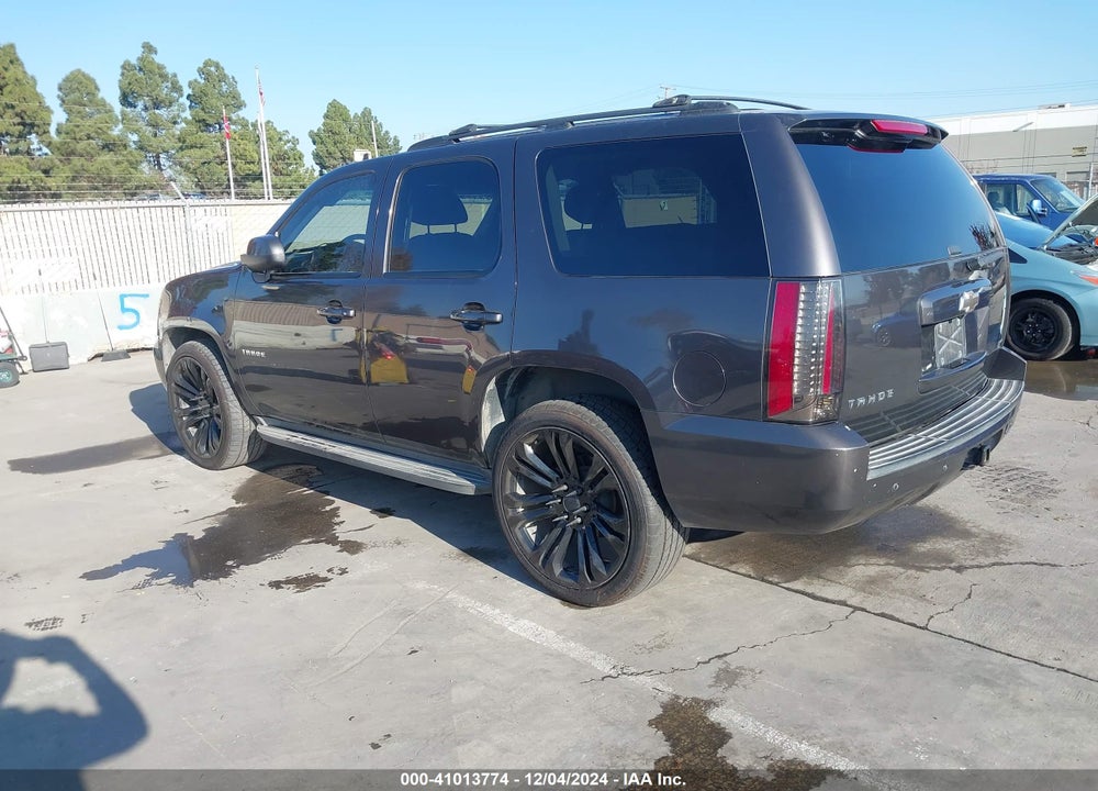 2011 CHEVROLET TAHOE LS VIN: 1GNSCAE02BR298796