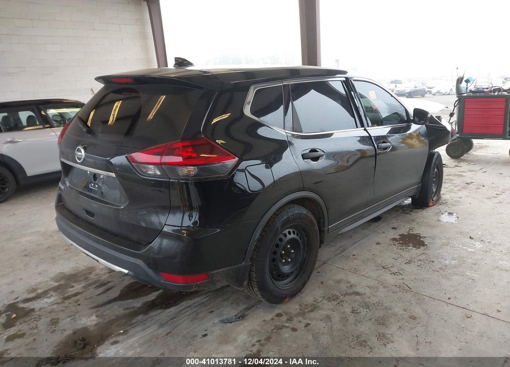 2018 NISSAN ROGUE S/SL/SV VIN: 5N1AT2MT8JC842320
