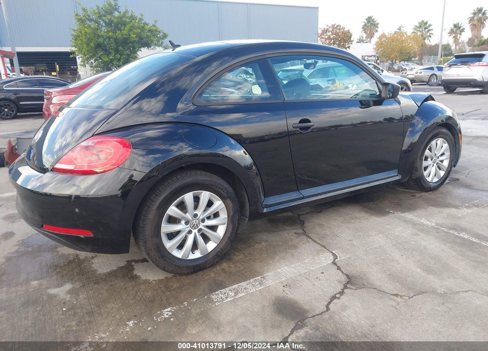 2015 VOLKSWAGEN BEETLE 1.8T FLEET EDITION VIN: 3VWF17AT9FM609695