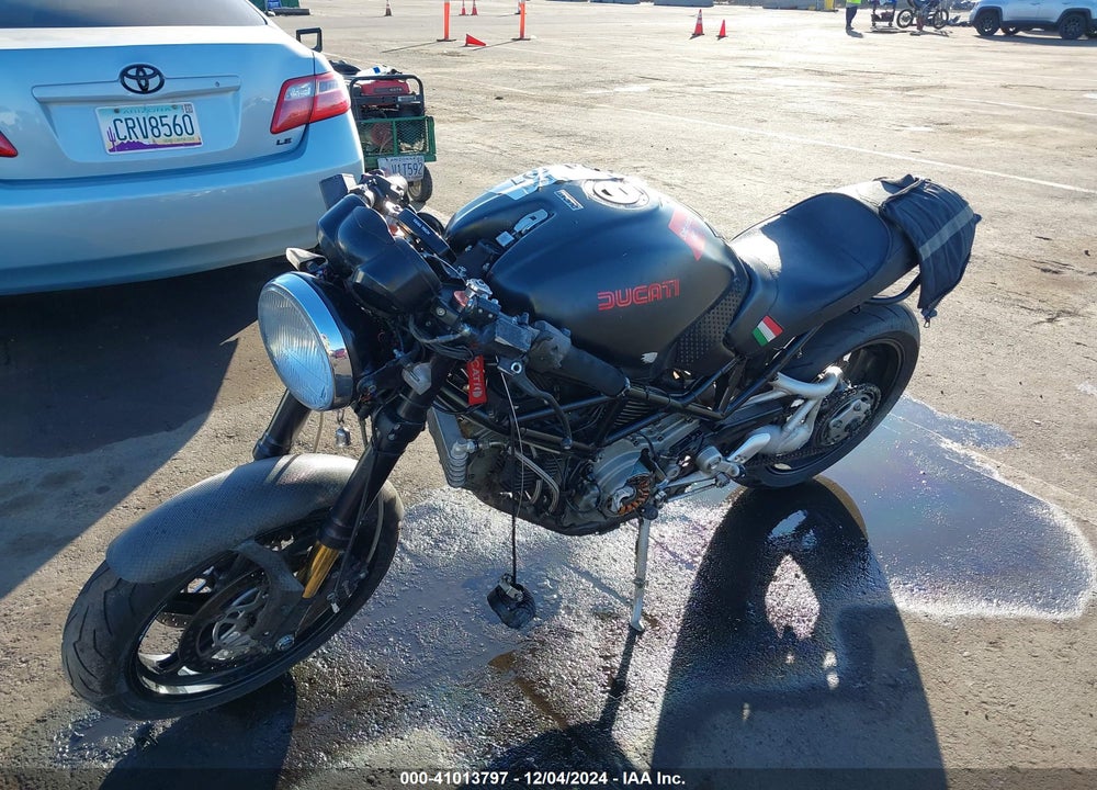 2005 DUCATI MONSTER S2R VIN: ZDM1RAAN05B066610