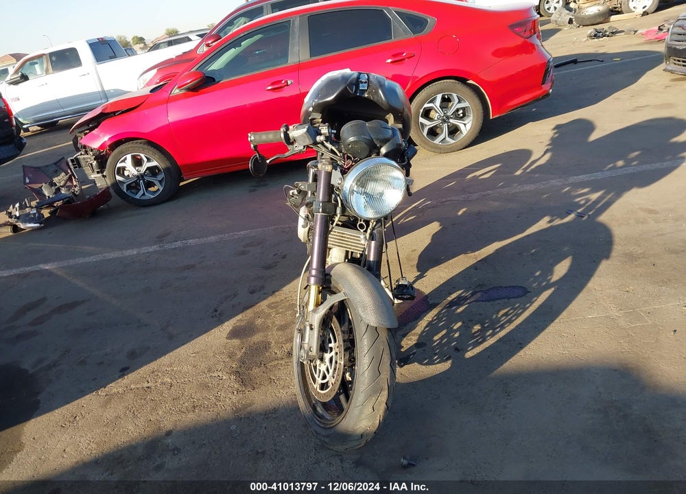 2005 DUCATI MONSTER S2R VIN: ZDM1RAAN05B066610