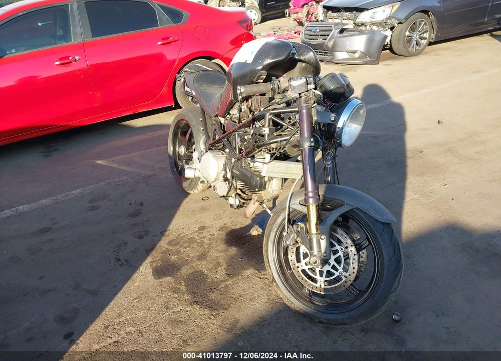2005 DUCATI MONSTER S2R VIN: ZDM1RAAN05B066610