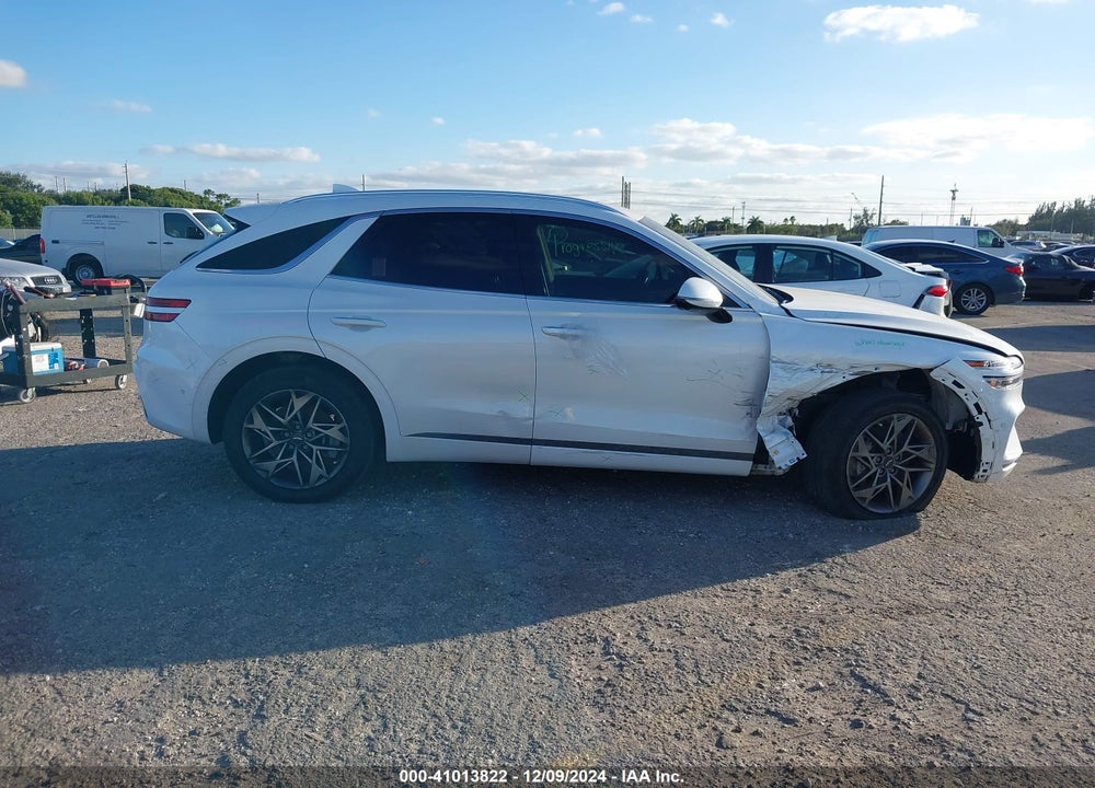 2023 GENESIS GV70 2.5T AWD VIN: KMUMADTBXPU111822