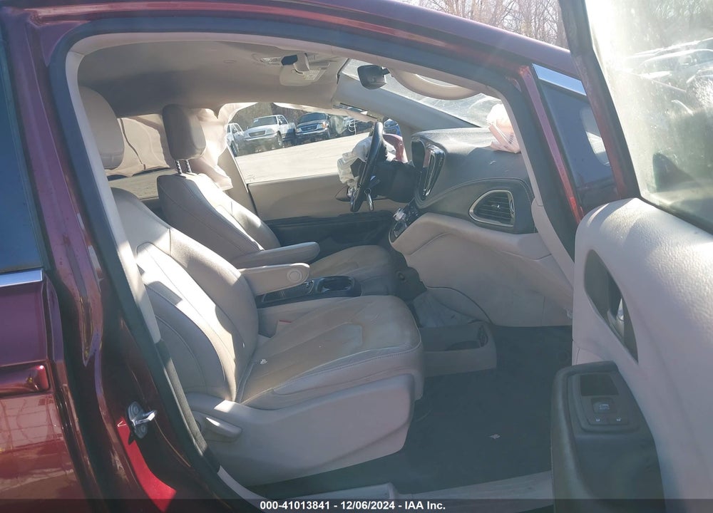2021 CHRYSLER PACIFICA TOURING L VIN: 2C4RC1BG2MR520078