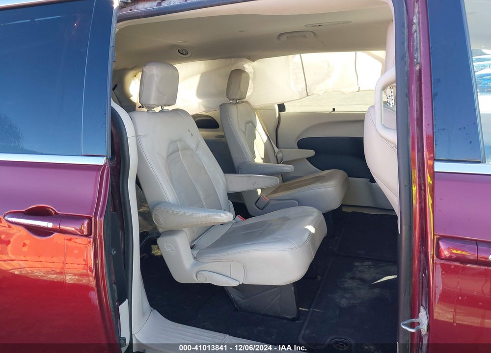 2021 CHRYSLER PACIFICA TOURING L VIN: 2C4RC1BG2MR520078