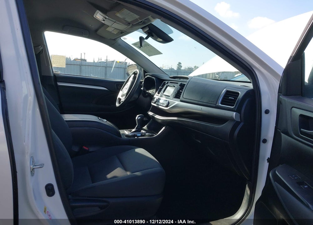 2019 TOYOTA HIGHLANDER HYBRID LE VIN: 5TDBGRFH1KS059144