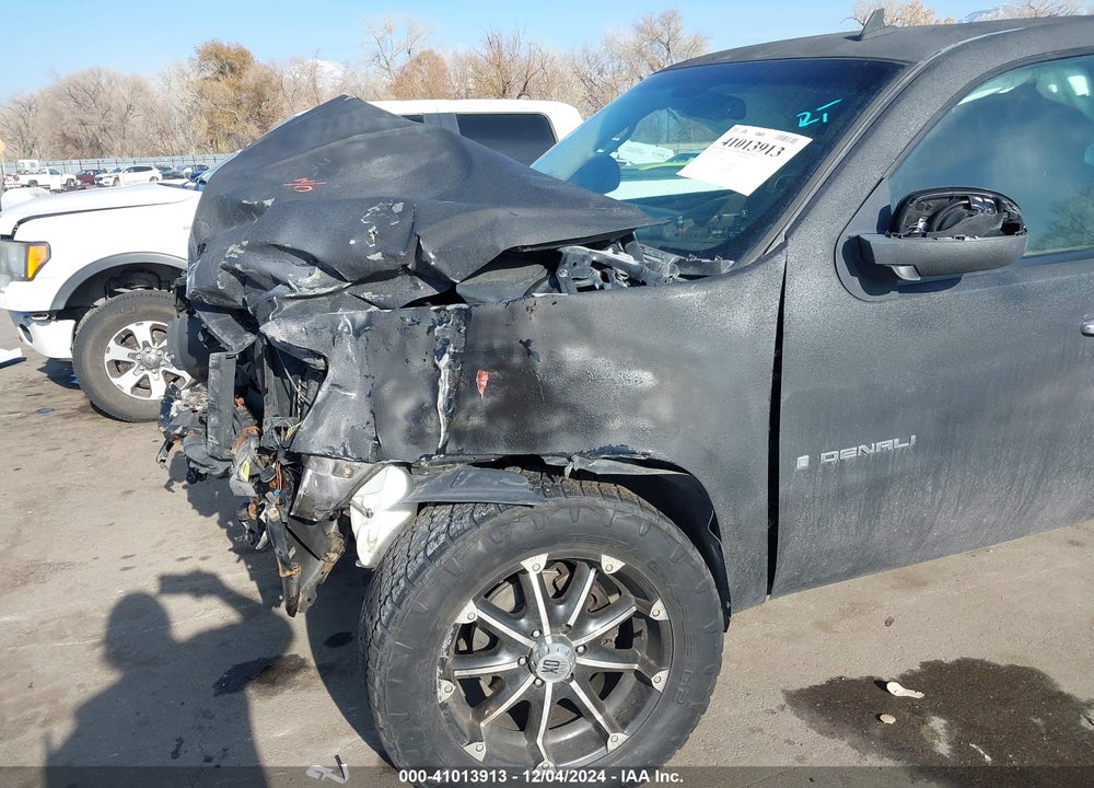 2007 GMC SIERRA 1500 DENALI VIN: 2GTEK638171679425