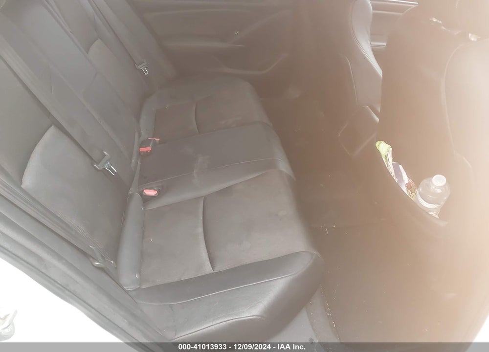 2019 HONDA ACCORD SEDAN VIN: 1HGCV1F31KA046859