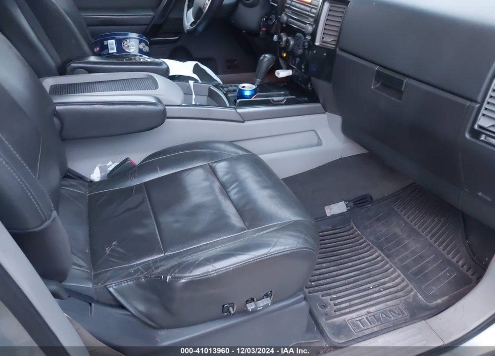 2004 NISSAN TITAN LE VIN: 1N6AA07B24N563890
