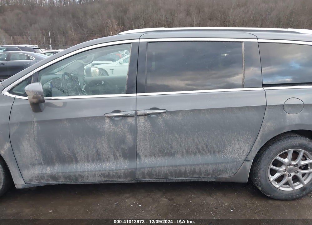 2021 CHRYSLER PACIFICA TOURING L VIN: 2C4RC1BGXMR575121