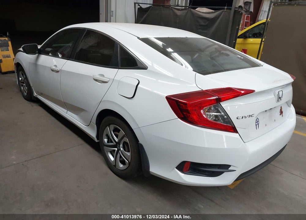 2017 HONDA CIVIC LX VIN: 19XFC2F5XHE031341