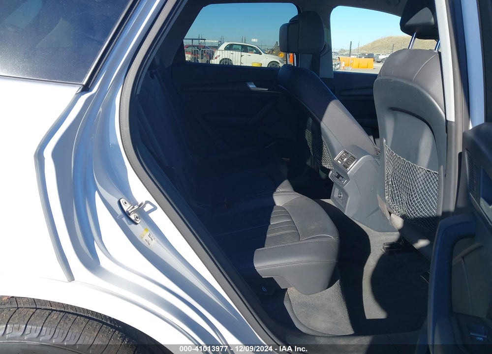 2018 AUDI Q5 2.0T PREMIUM/2.0T TECH PREMIUM VIN: WA1BNBFY4J2079501