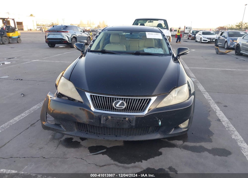 2009 LEXUS IS 250 VIN: JTHBK262495092011