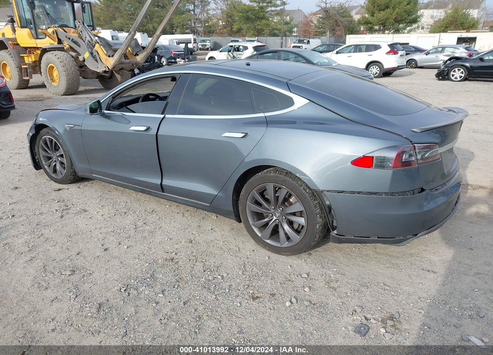 2014 TESLA MODEL S P85 VIN: 5YJSA1H17EFP43126