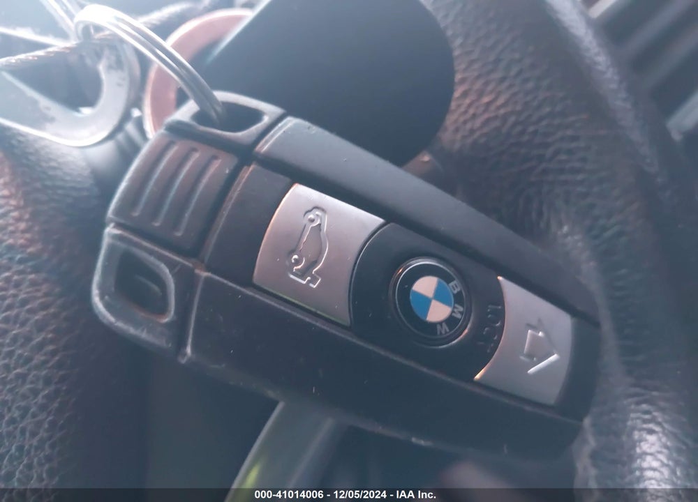 2007 BMW 328I VIN: WBAVA33577KX81087
